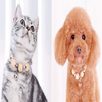 Camphorwood Adjustable Repellent Collar Ring with Bell for Dog and Cat