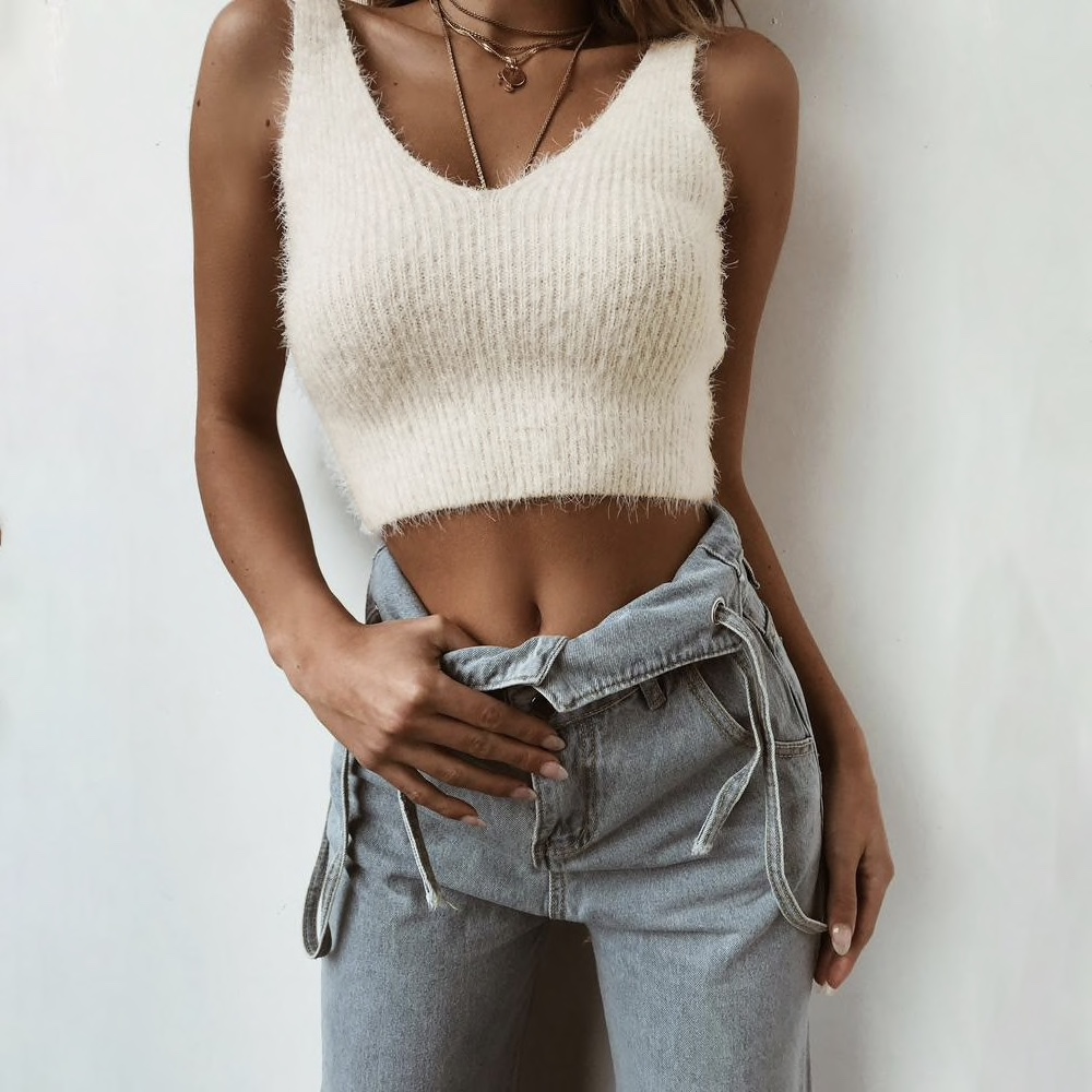 Woollen Plain Soft Warm Crop Women Top
